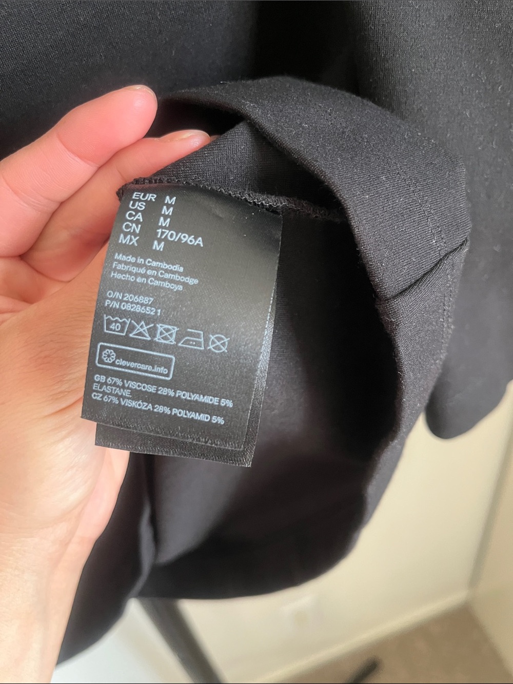 H&M Black Square-Neck Puff Sleeve Top - Picture 3 of 5